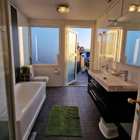 Luxurious At Troldhaugen וילה *